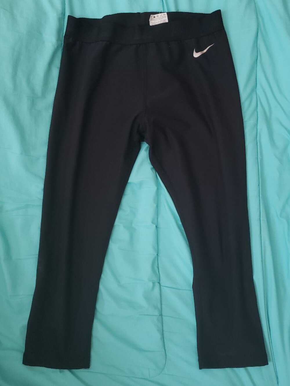 Nike Golf Women's Dri-Fit Black Capri Leggings - Size Medium